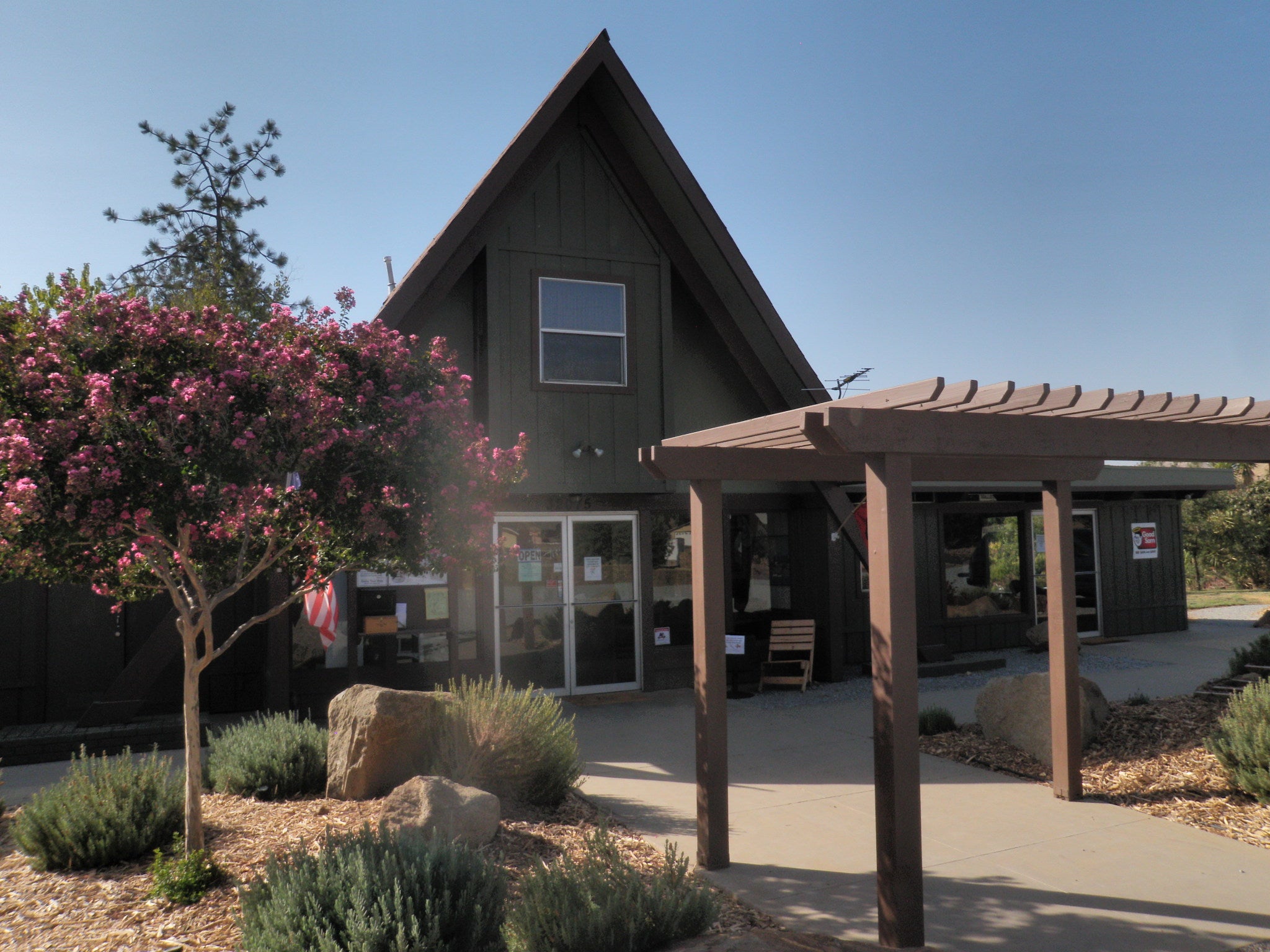 Lindy's Landing & Campground