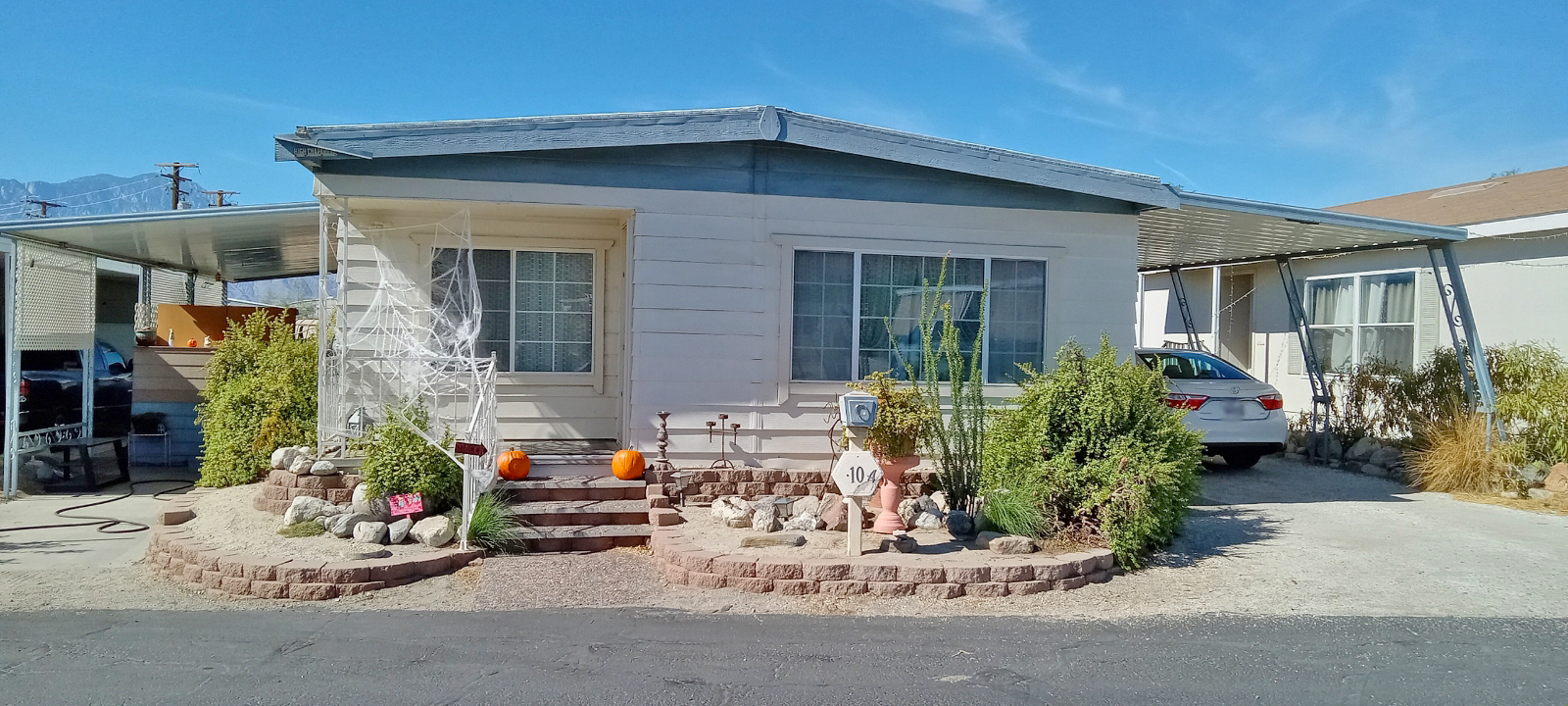 Oasis Hot Springs Mobile Home Park & RV Park