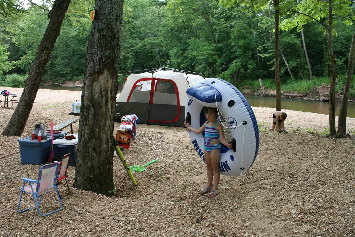 Lyons Landing and Travel Trailer Park