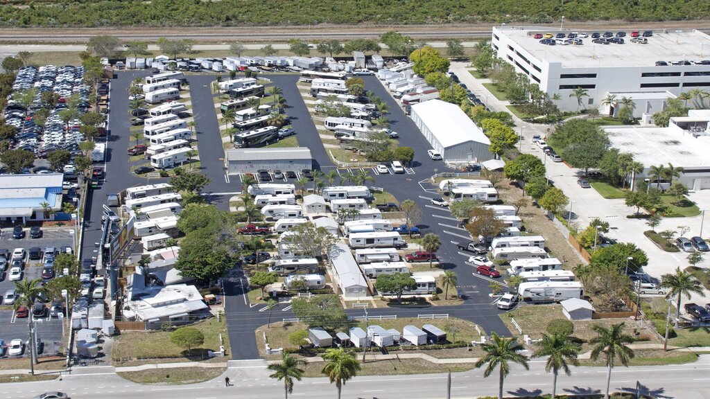Del Raton RV Park