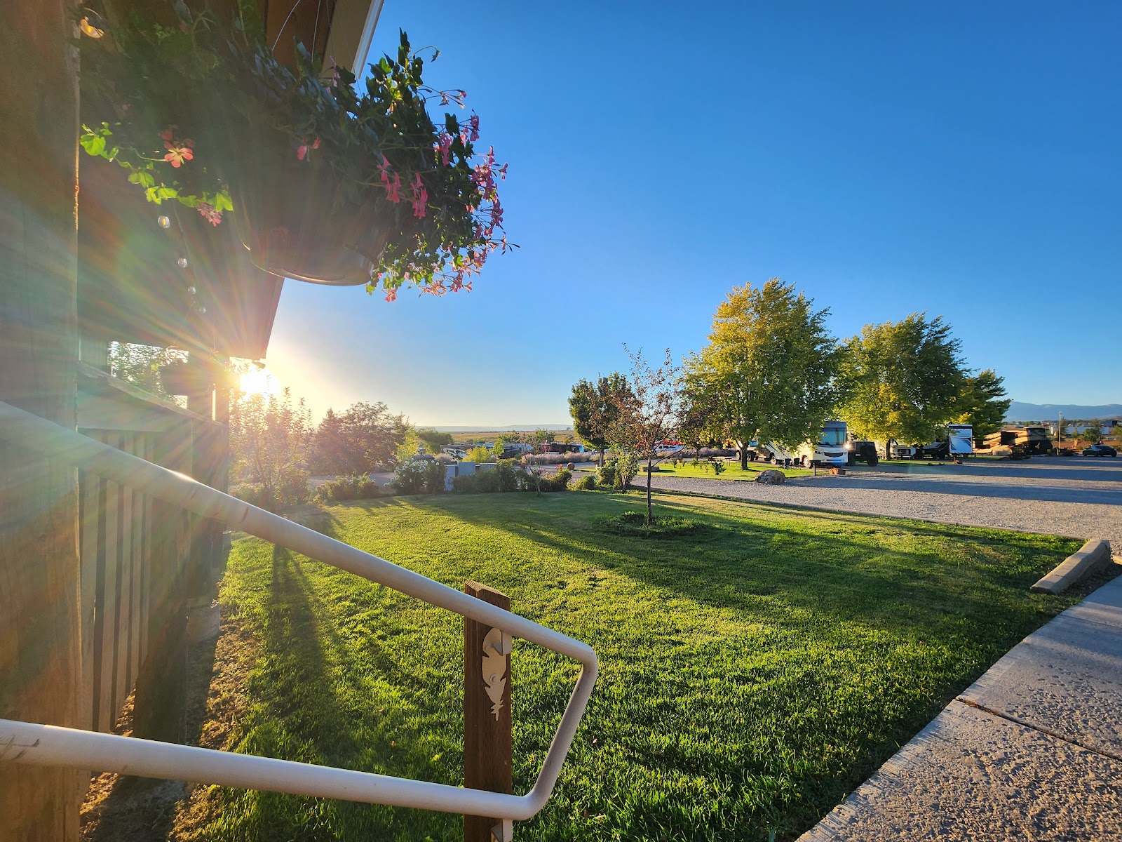 GNP--BLUE MT VILLAGE RV PARK/CMPGRD