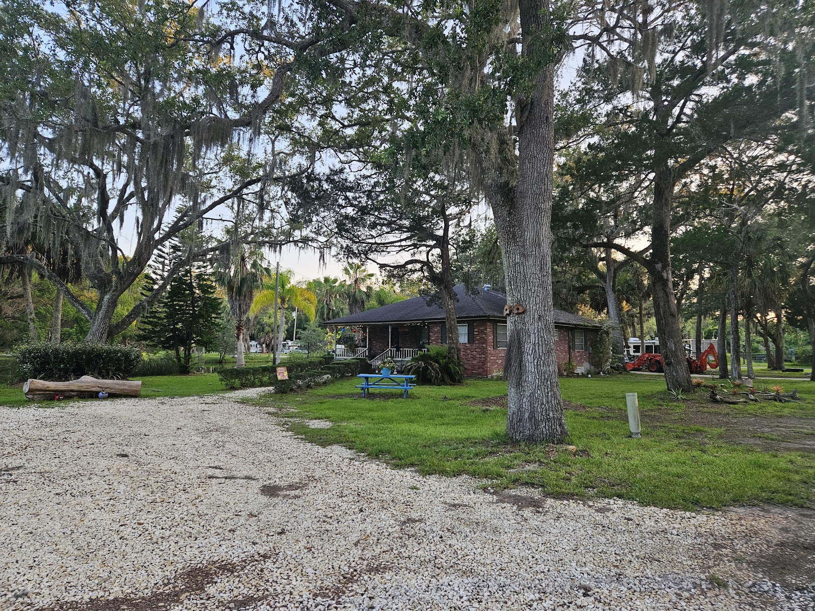 Cedars Lake MH & RV Park