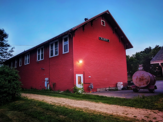 Elroy Commons Trail Shop