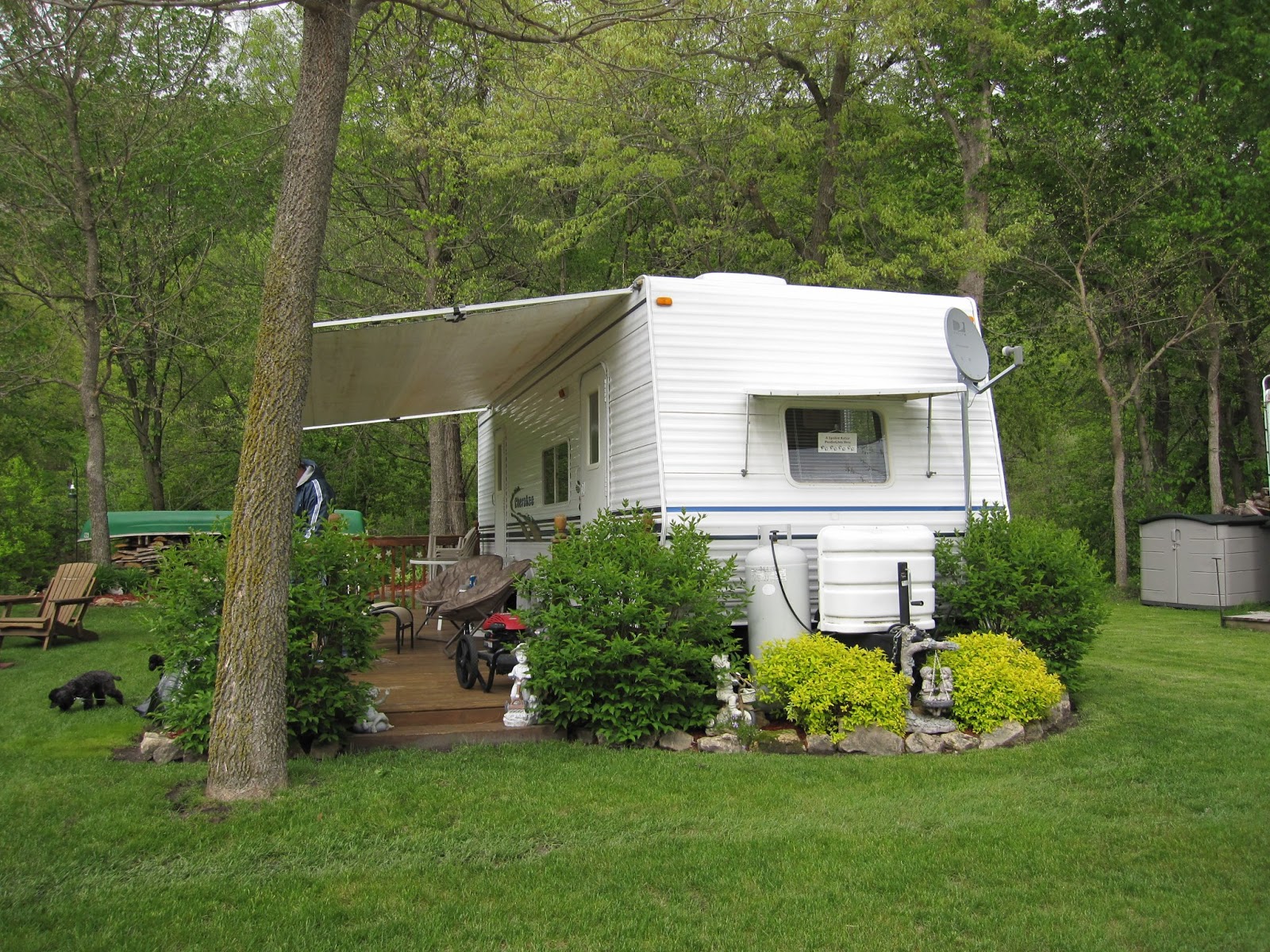 Eagle Cliff Campground and Lodging