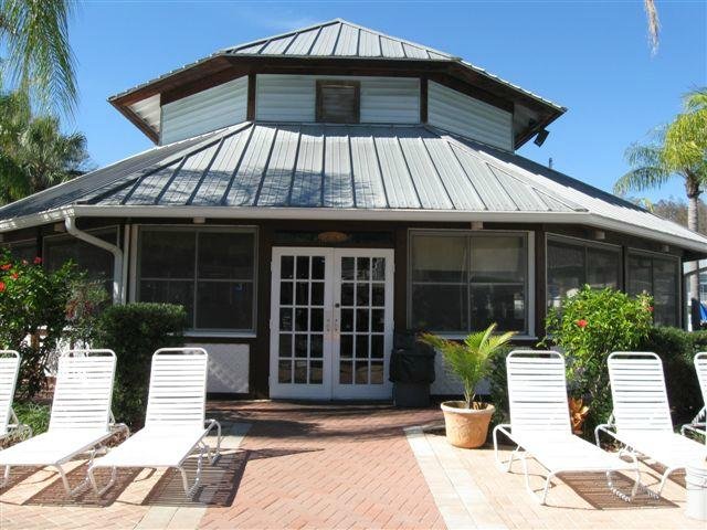 Paradise Lakes Resort