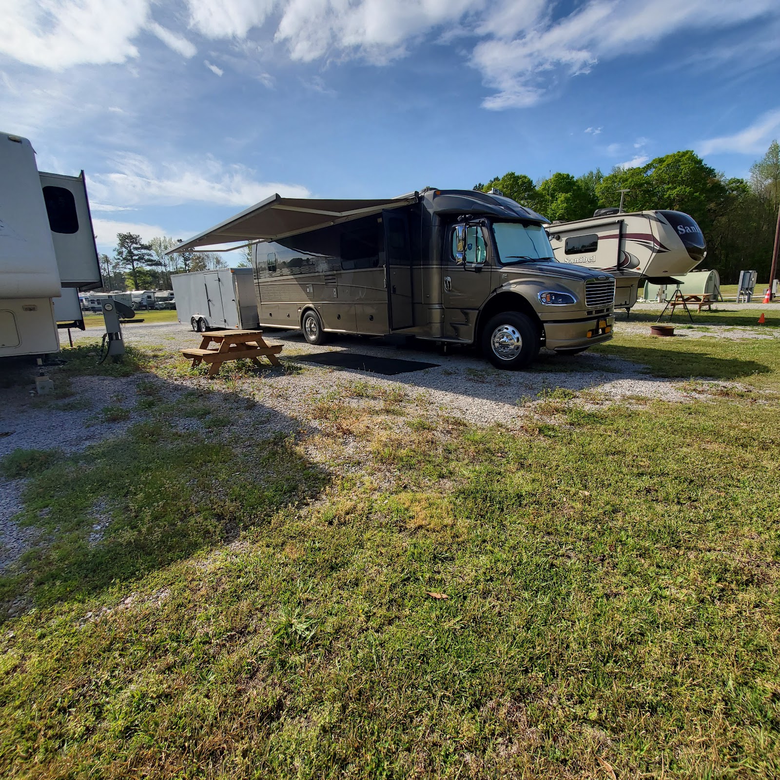 Jolly Acres RV Park & Storage