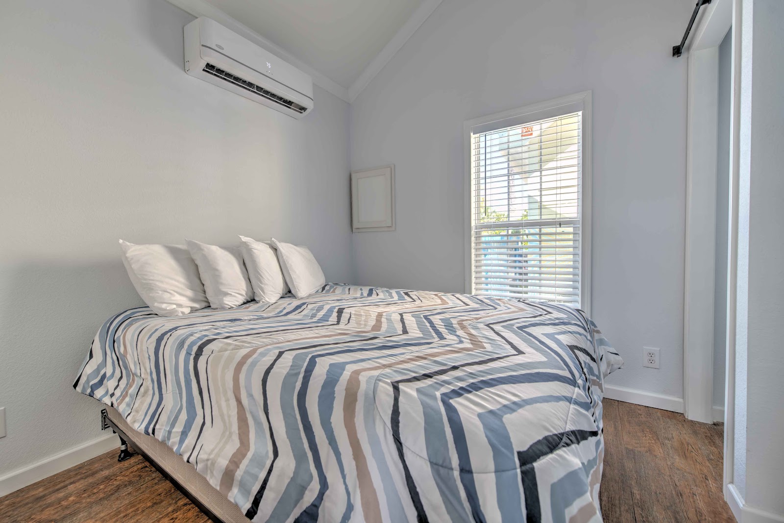 Pelican Carefree RV Resort