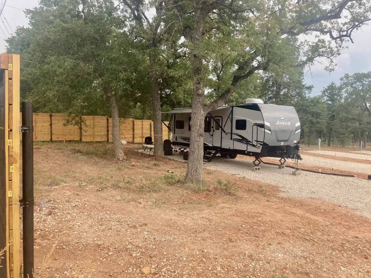 Austin Oaks RV Park - Buda, Buda, Texas