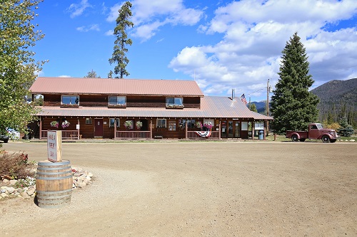 Winding River Resort