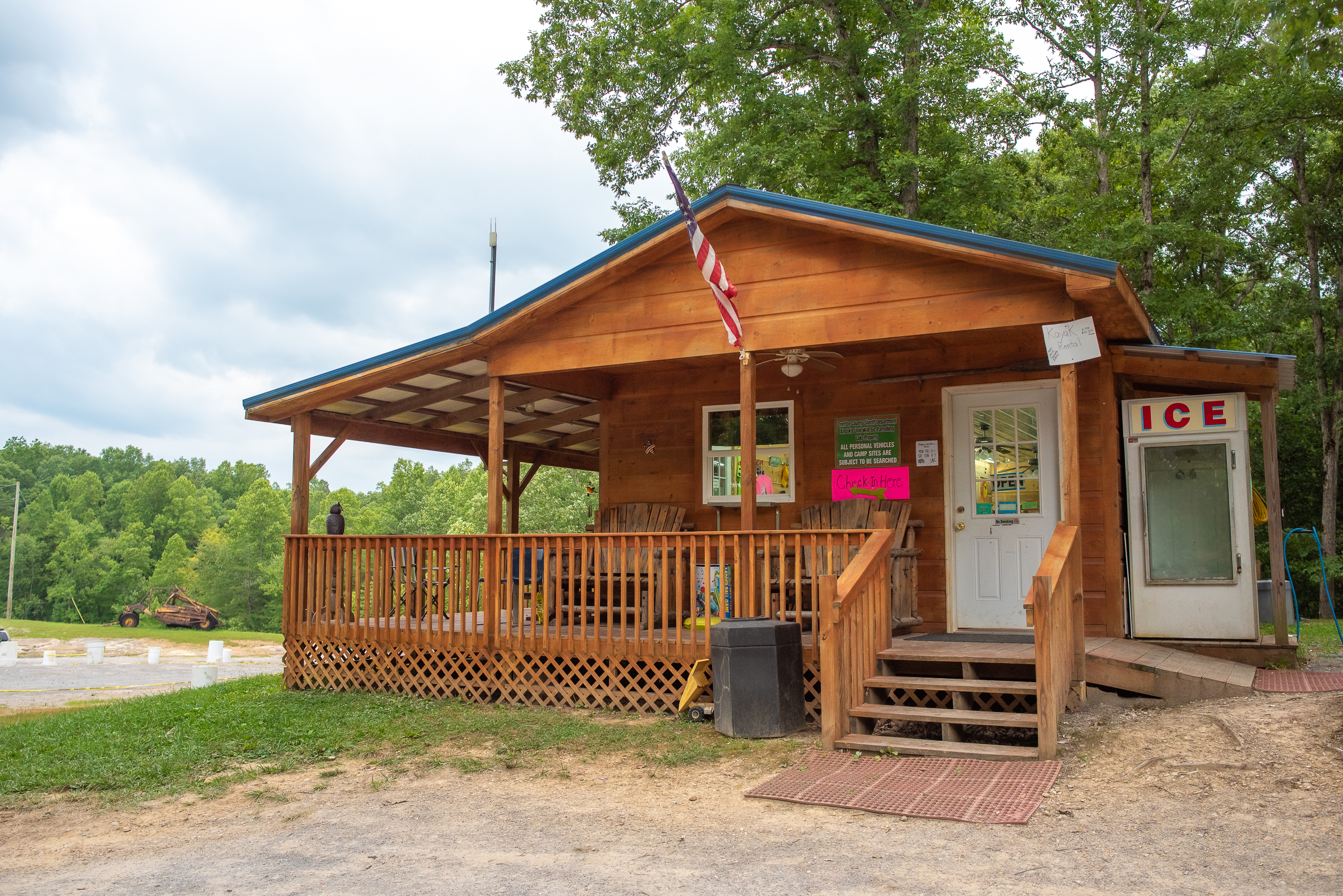 Holpps Pine Ridge Lake Campground