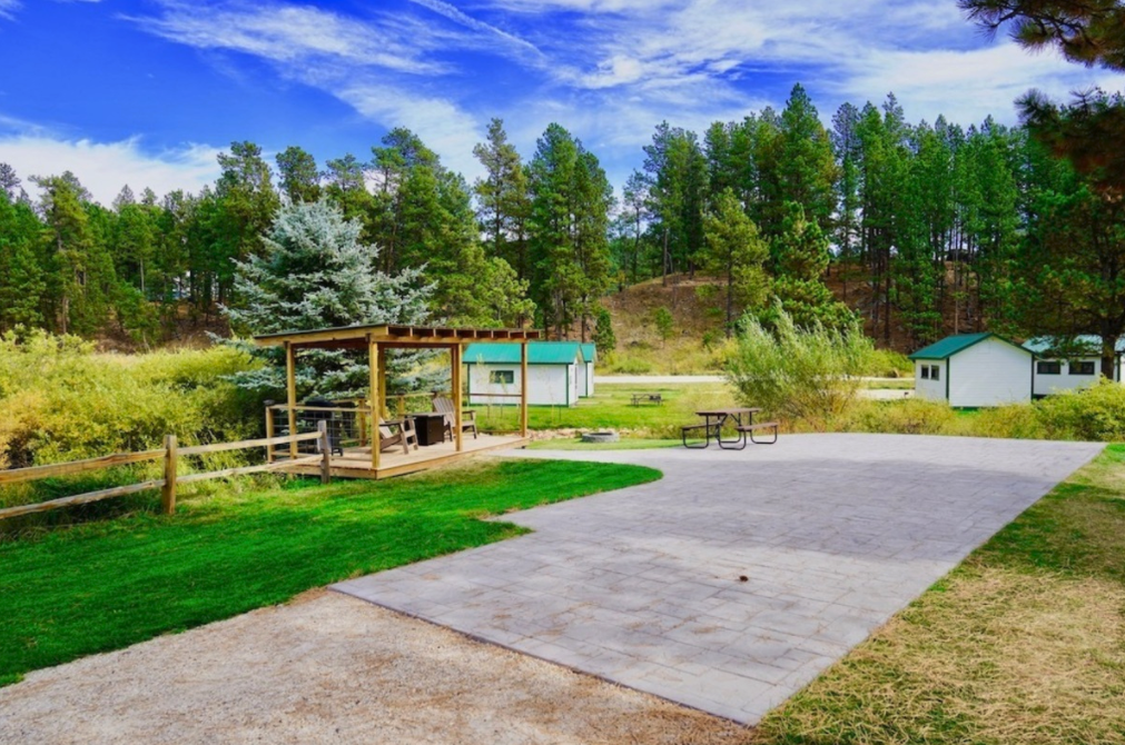 Larsson's Crooked Creek Resort