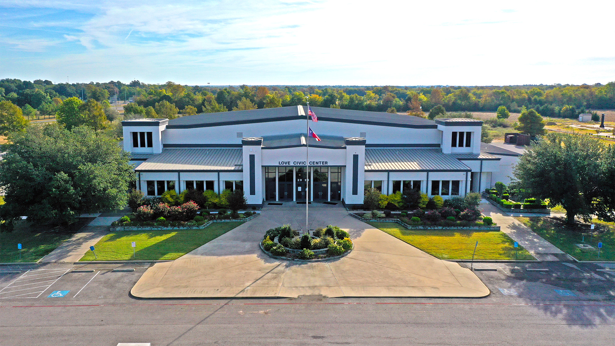 Love Civic Center, Paris, Texas