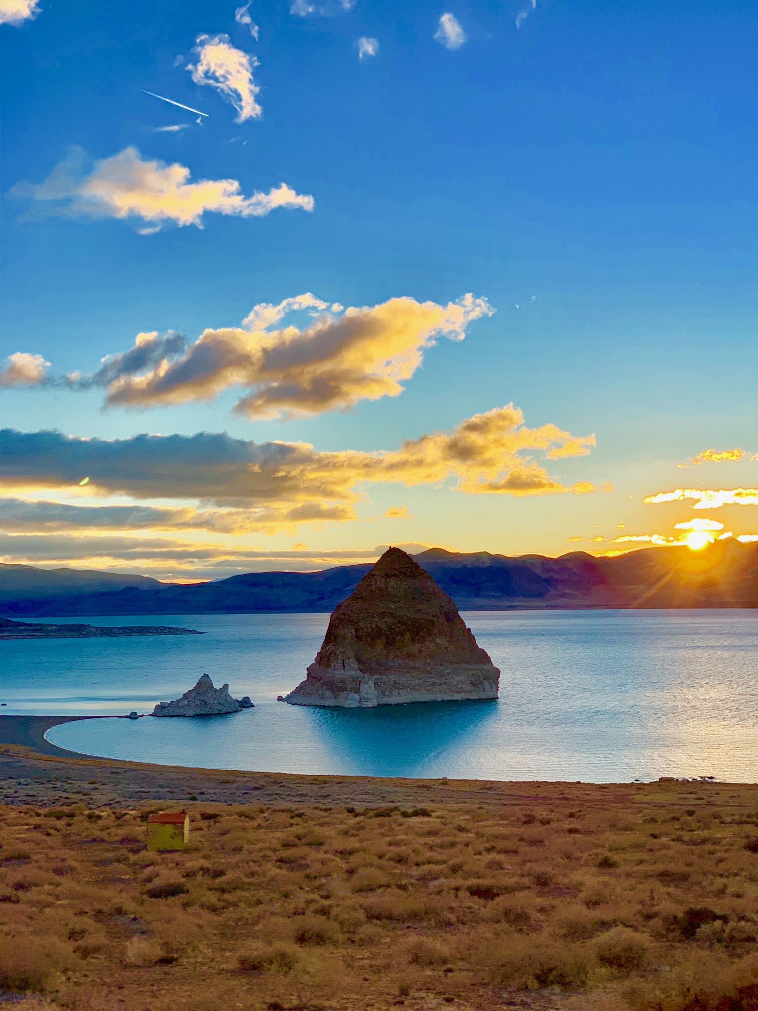 Pyramid Lake Marina & RV Park, Sutcliffe, Nevada