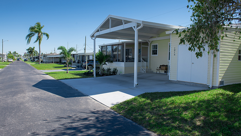 Vista Del Lago MH & RV Resort (Age Restricted 55+)