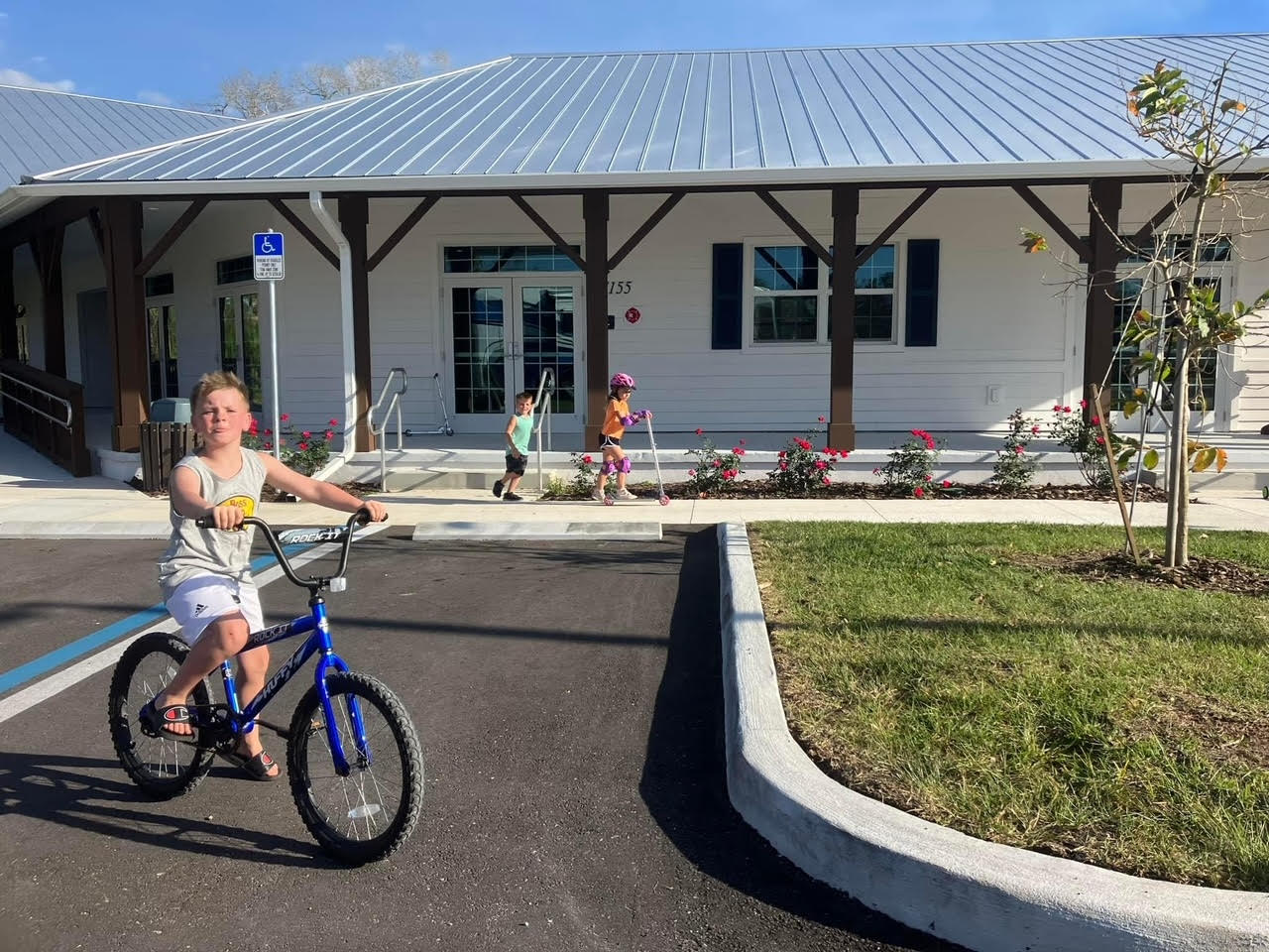 Linger Lodge RV Park, Bradenton, Florida