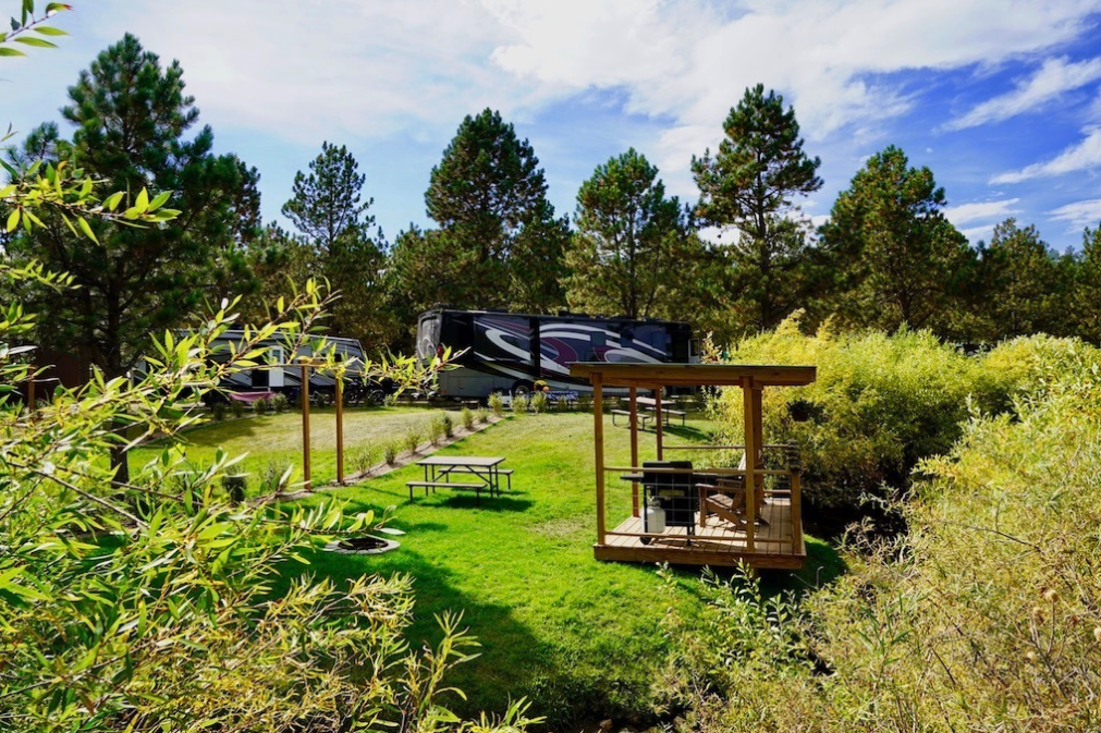 Larsson's Crooked Creek Resort