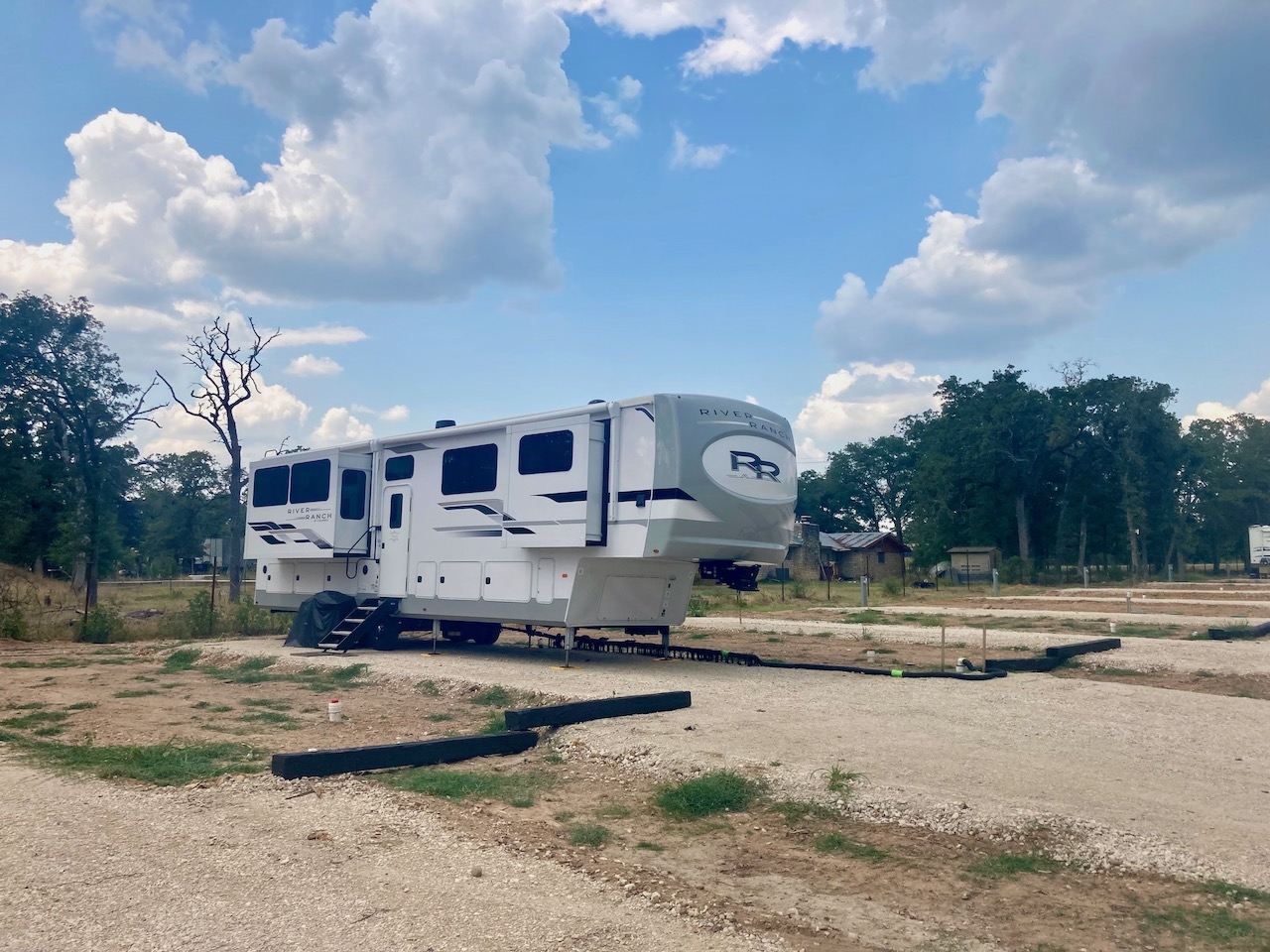 Austin Oaks RV Park, Cedar Creek, Texas