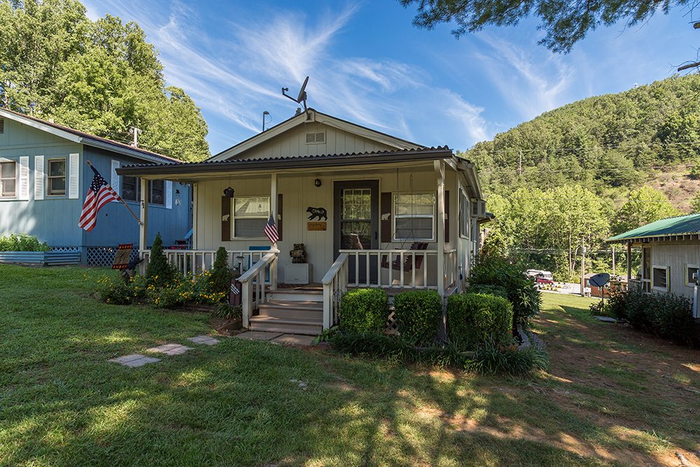 Sun Retreats Nantahala