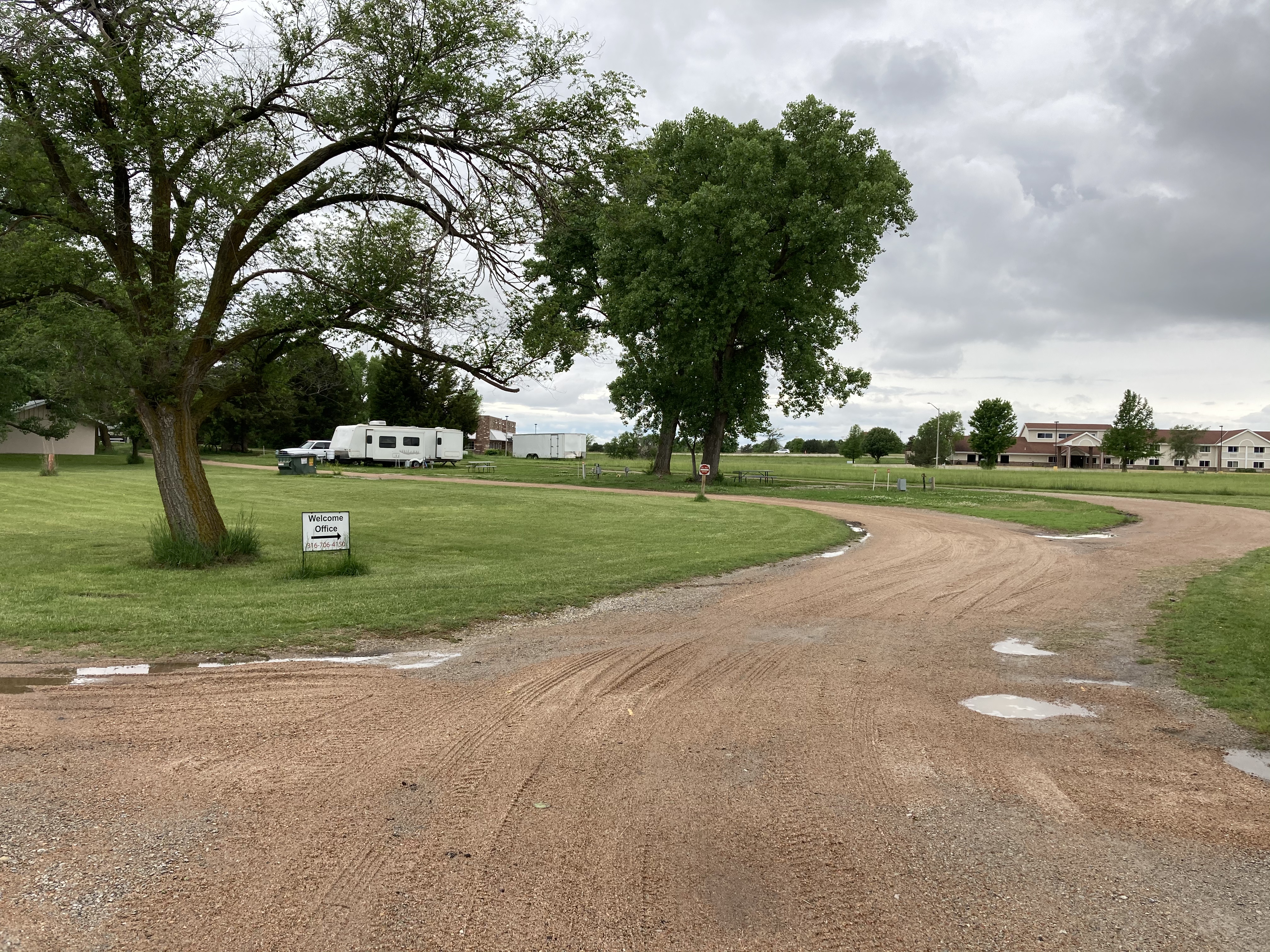 Cottonwood Grove RV Campground, Hesston, Kansas