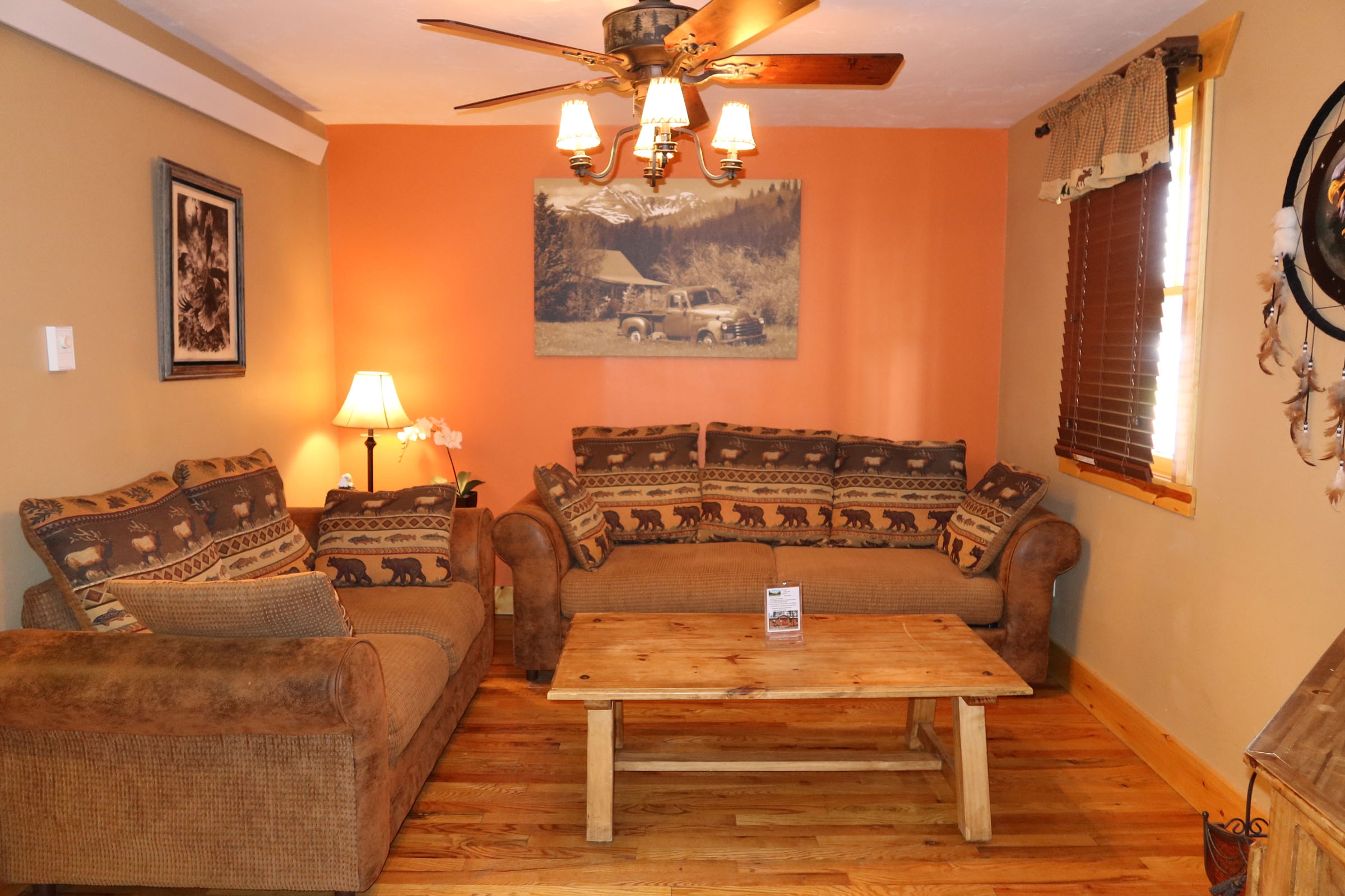 Restmore Inn, Custer, South Dakota