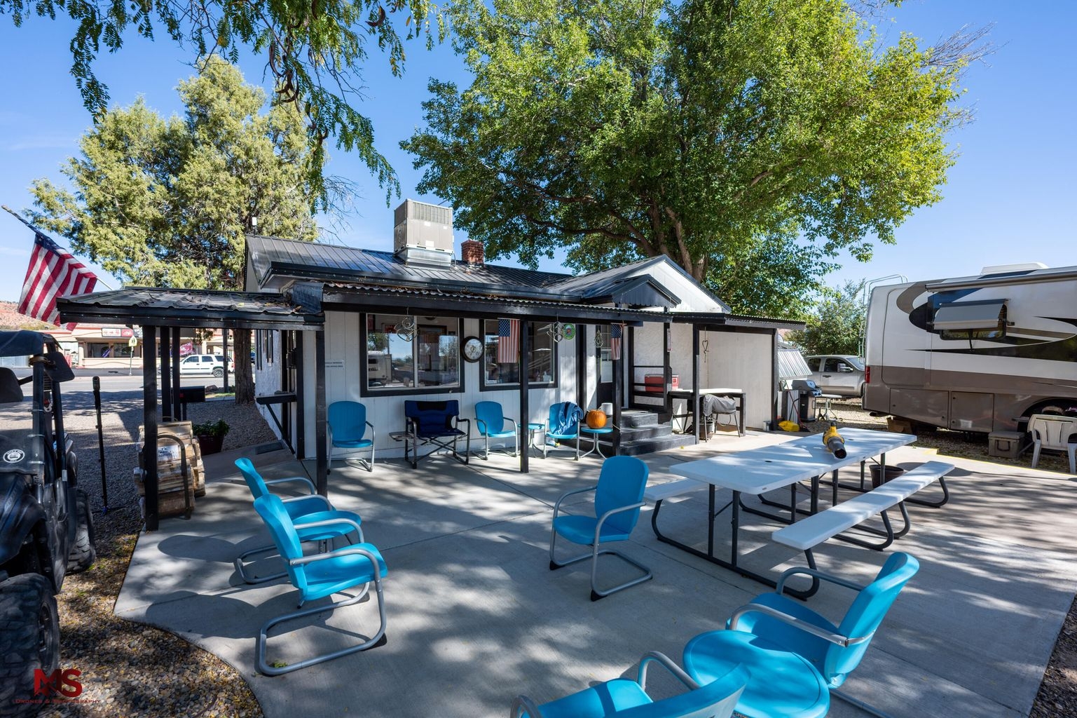 Hitching Post RV Park