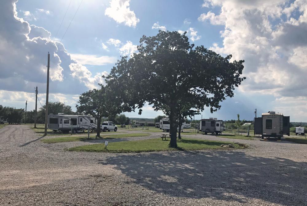 Wandering Oaks RV Park - Eastland, TX