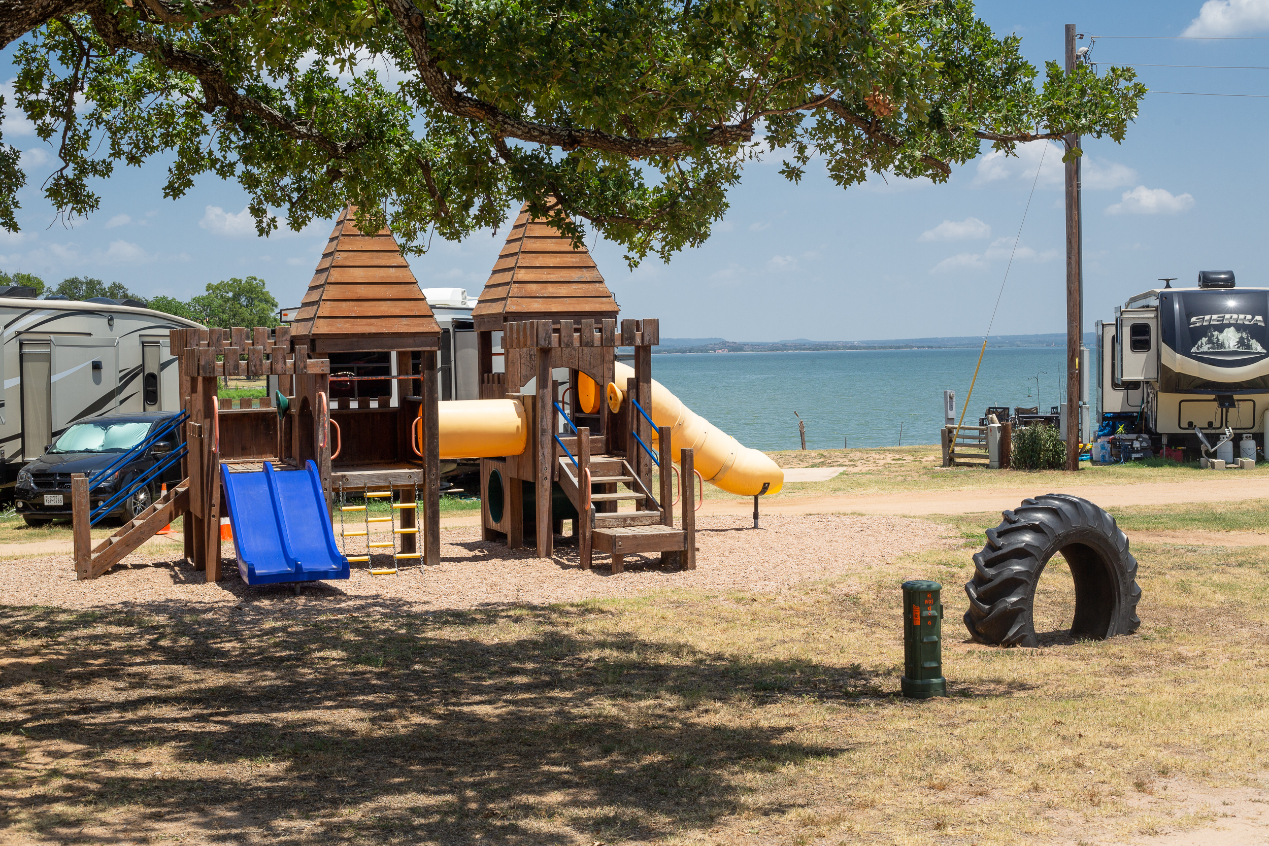 Poppy's Pointe Resort