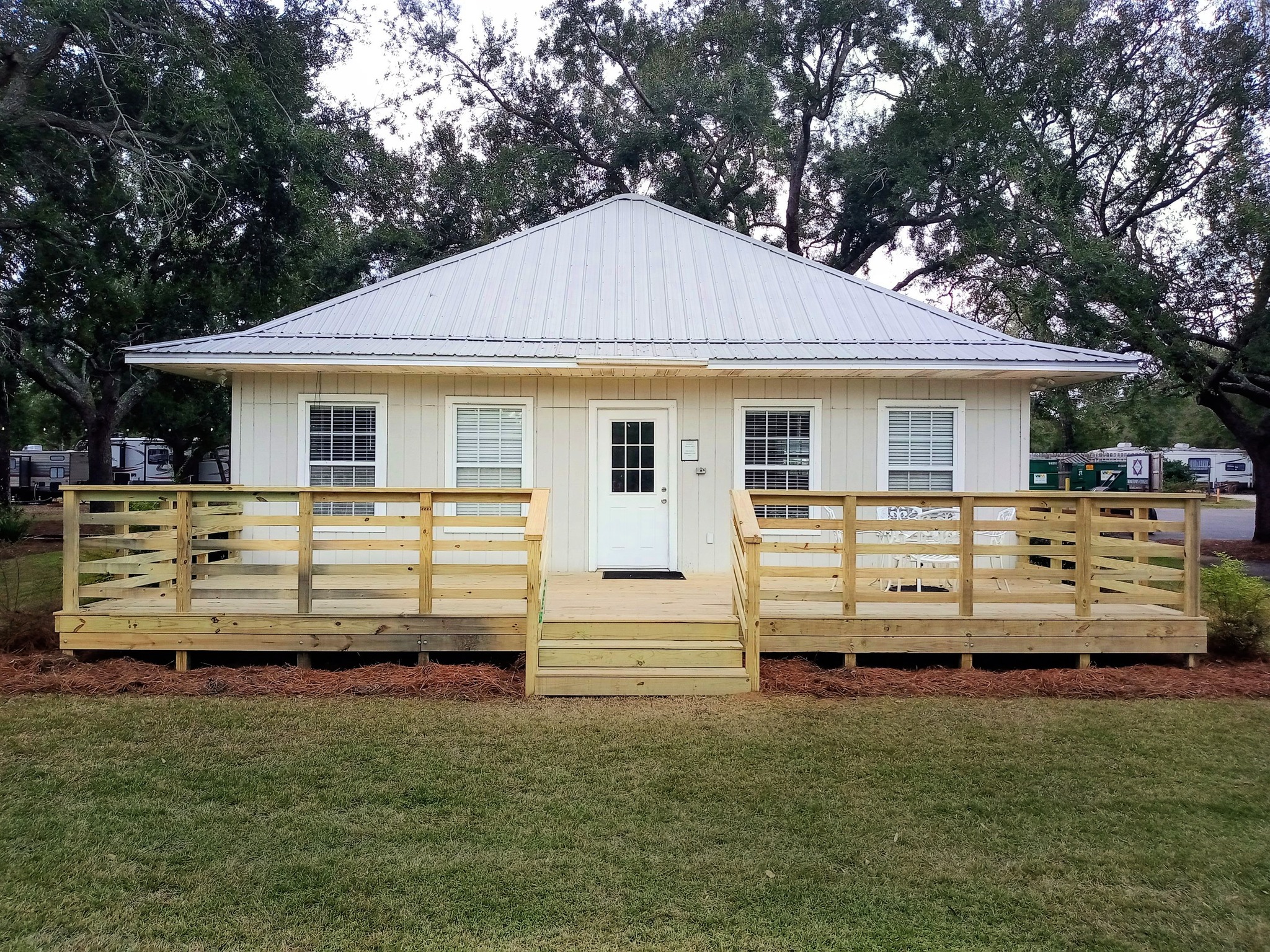 Island Retreat RV Park