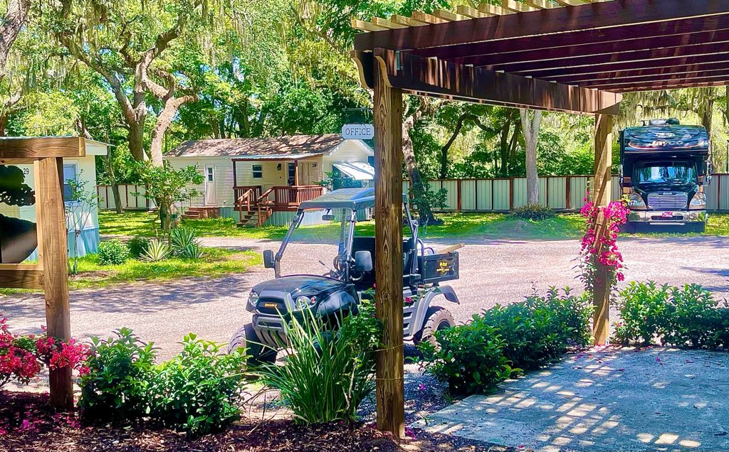 The HUB Leesburg (Age Restricted 55+)