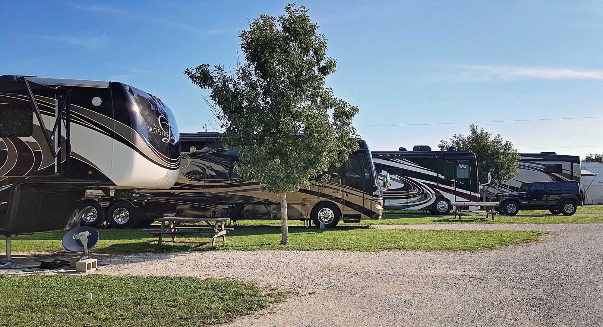 Hooves N Wheels RV Park