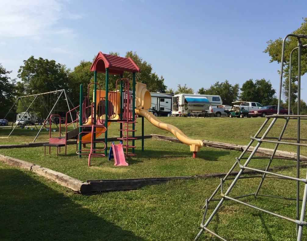 Walt's Four Seasons Campground & Country Store