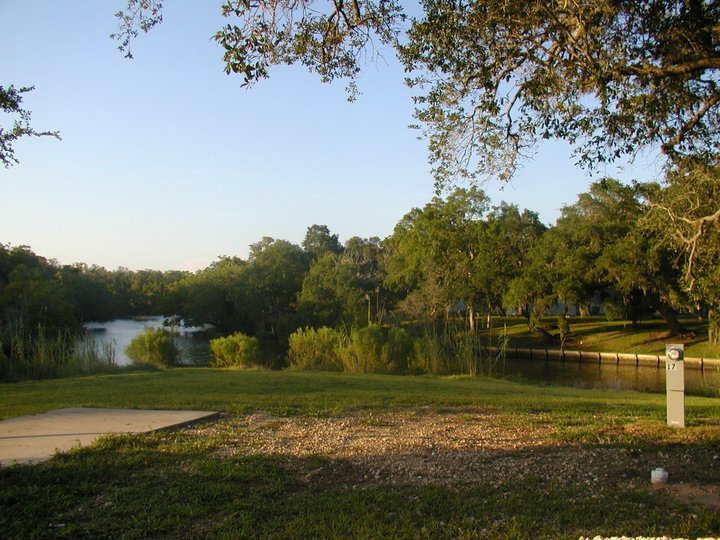 Bayou Oaks RV Park