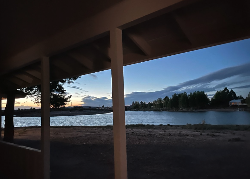 Lakeside Motel & RV Park