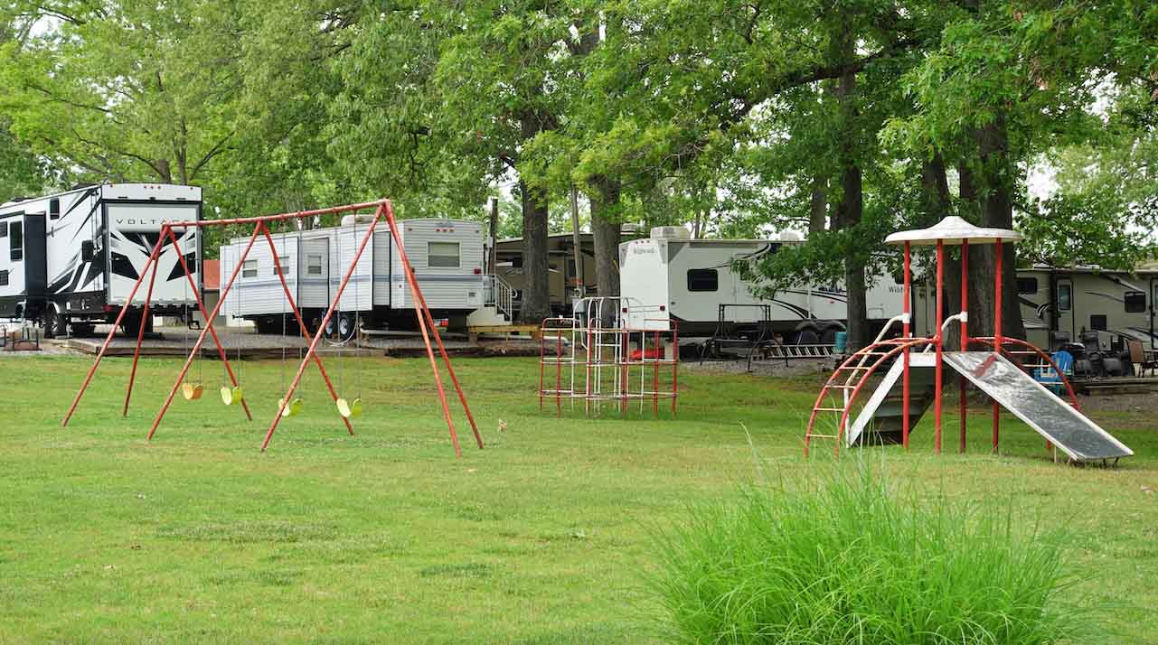 Water's Edge RV Park & Marina, Murray, Kentucky