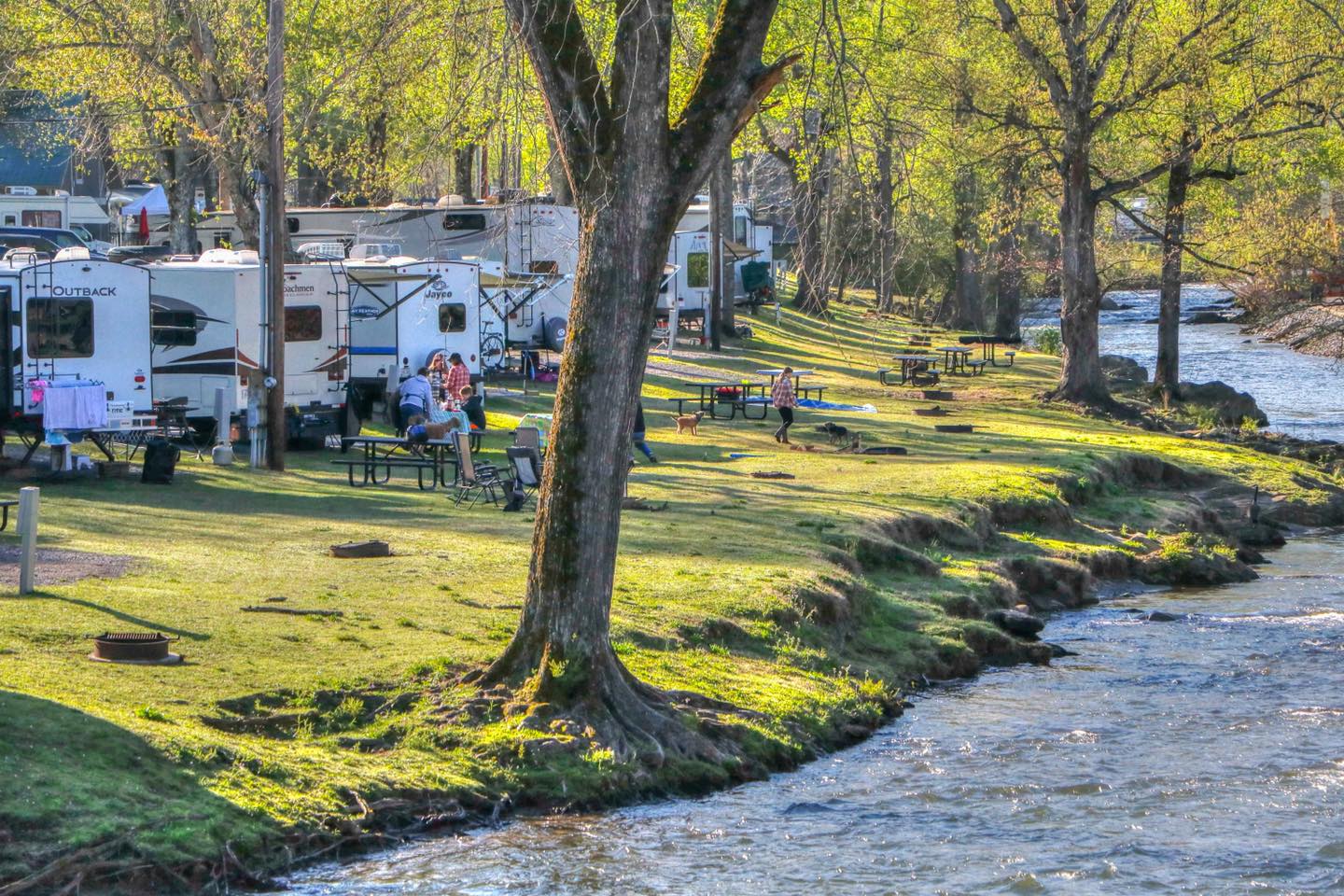 Camp Riverslanding - Pigeon Forge, TN
