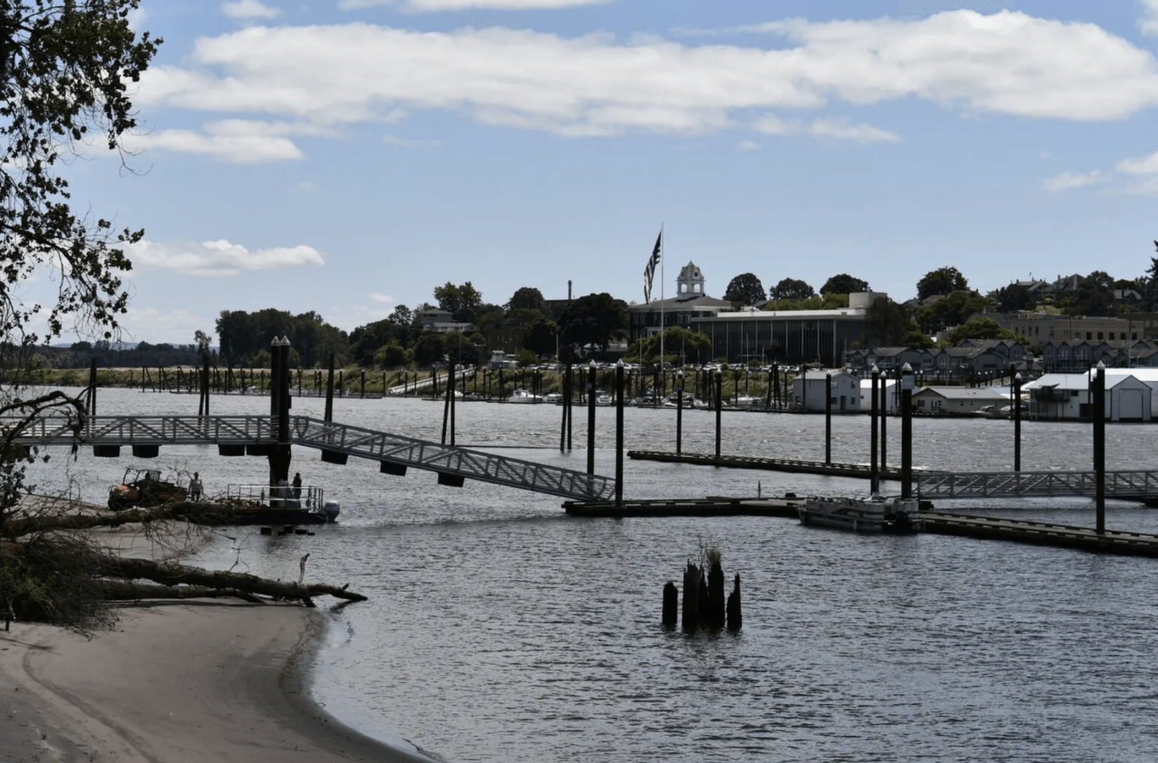 Sand Island Campground, St. Helens, Oregon