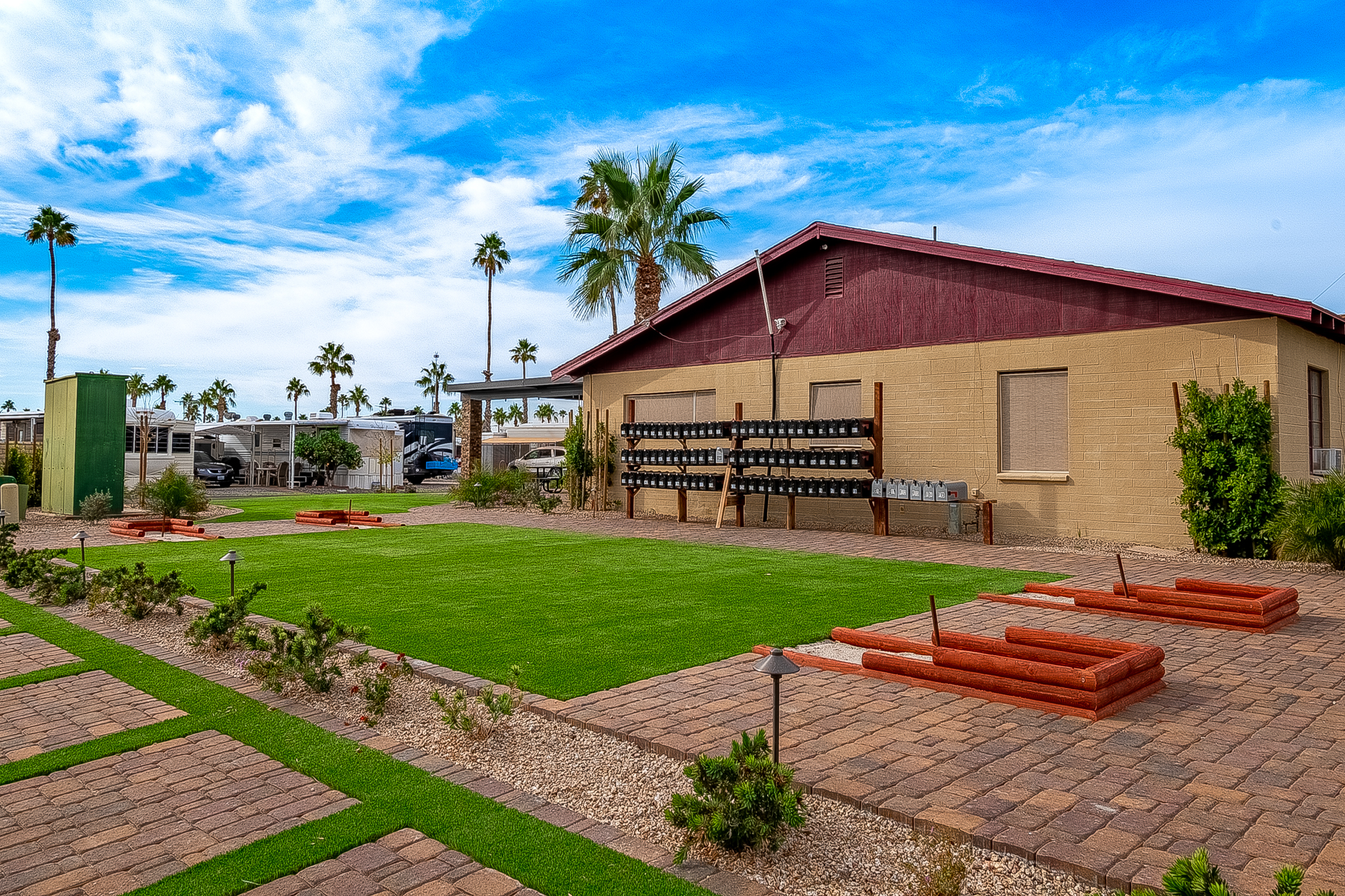 Desert Holiday RV Resort