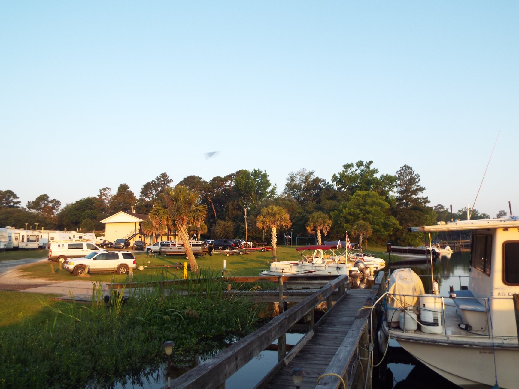 Bells Marina & Resort