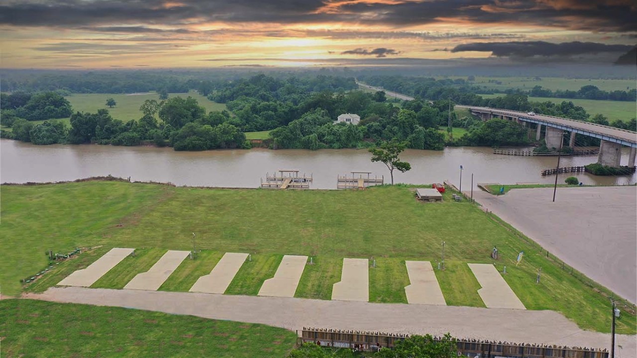 Henry's Hideout Riverfront RV Community, Brazoria, Texas