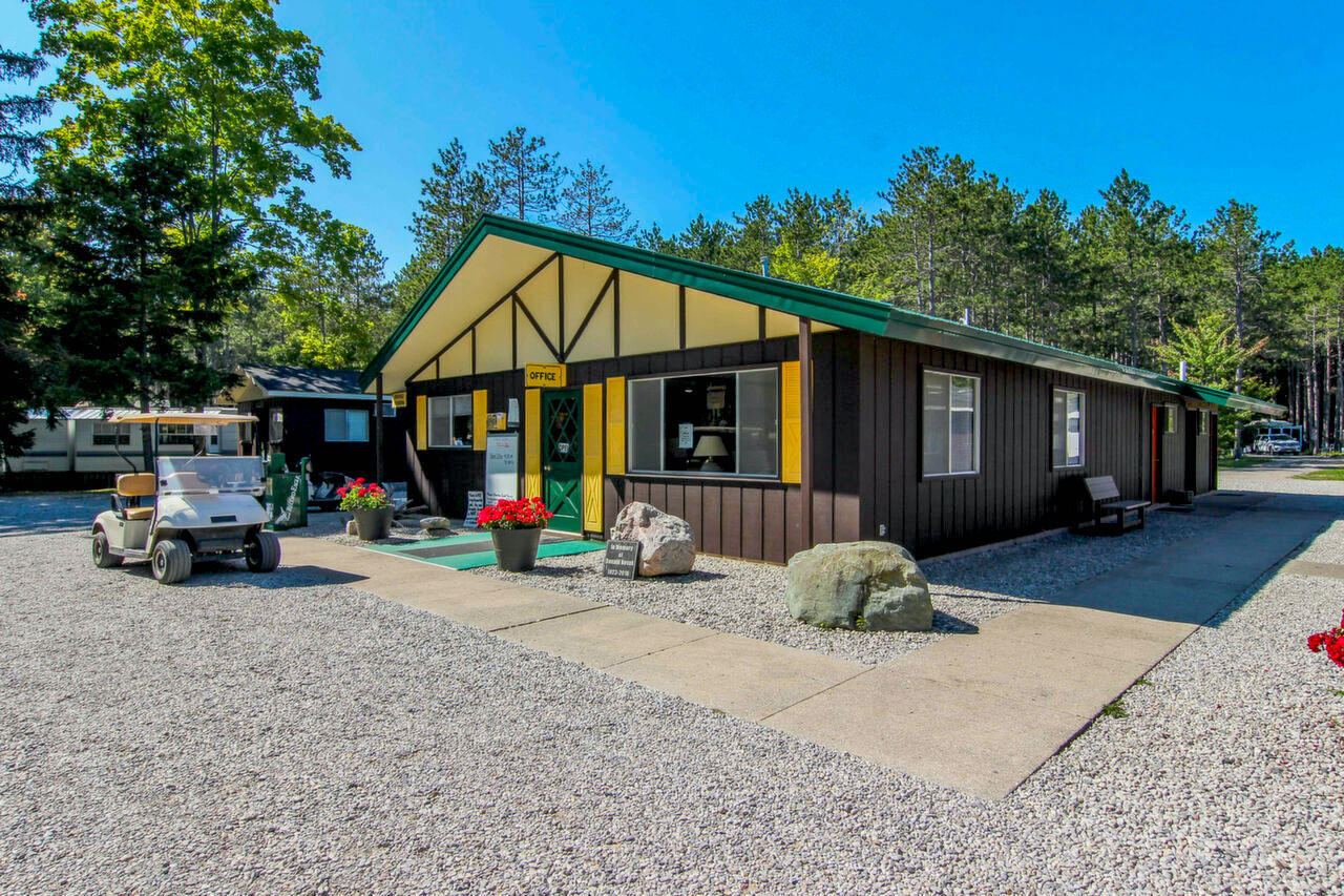 Leelanau Pines Campground