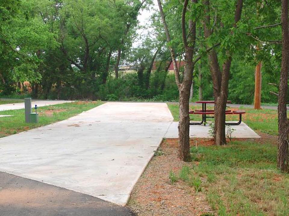 Water-Zoo Campground