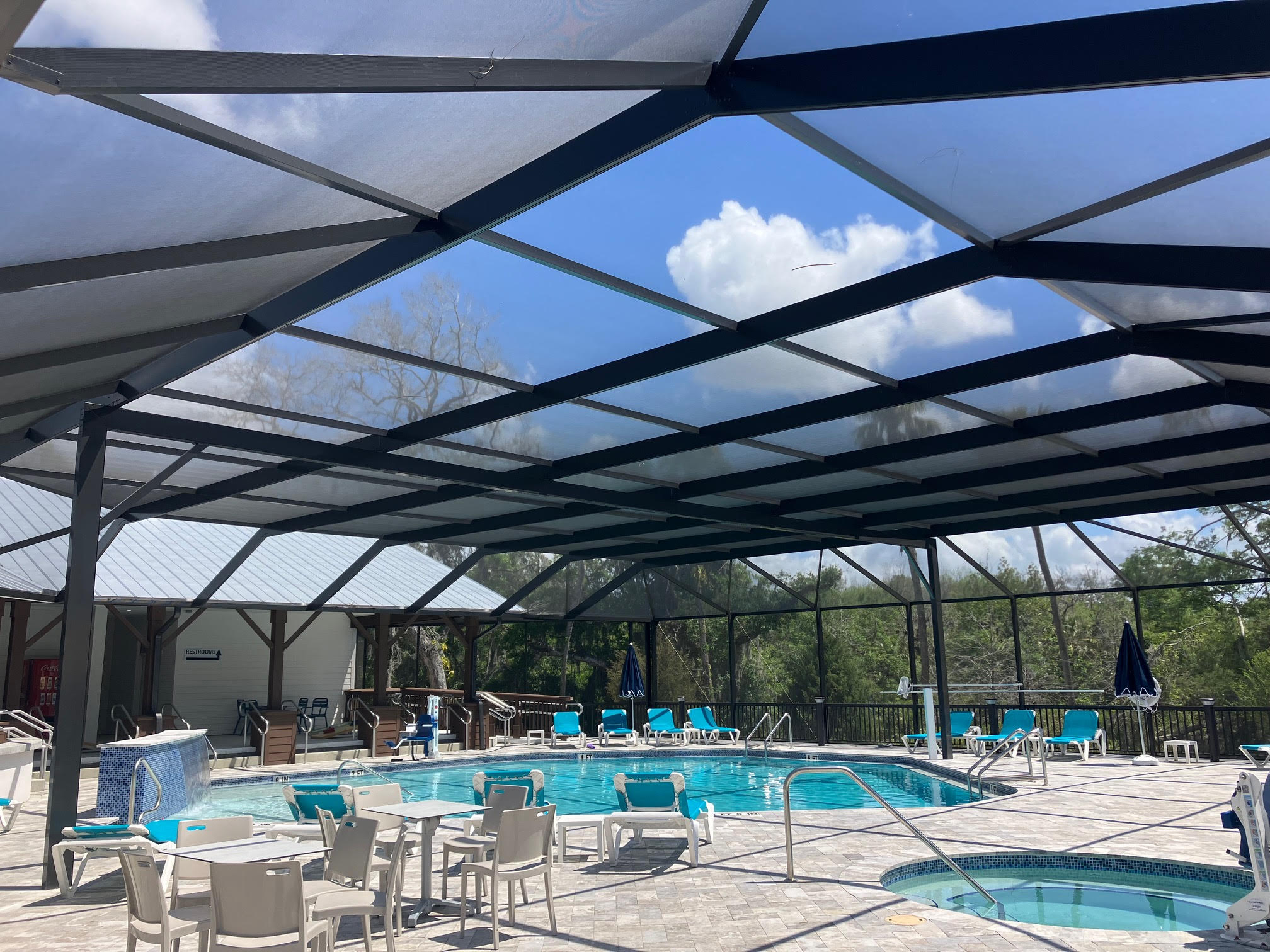 Linger Lodge RV Park, Bradenton, Florida