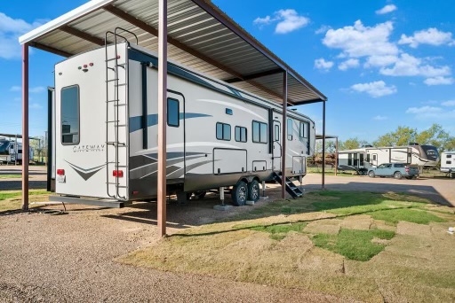 Quiet Country RV Park, Millsap, Texas
