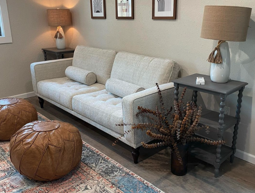 The Weekender Cabins and RV Retreat