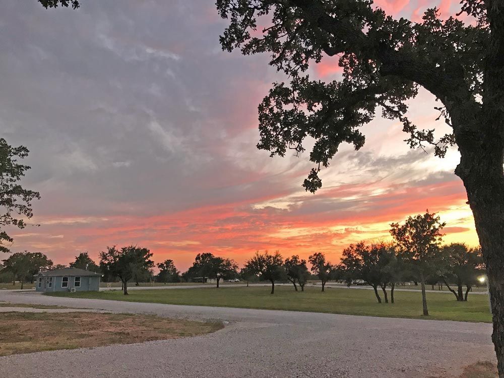 Wandering Oaks RV Park - Eastland, TX