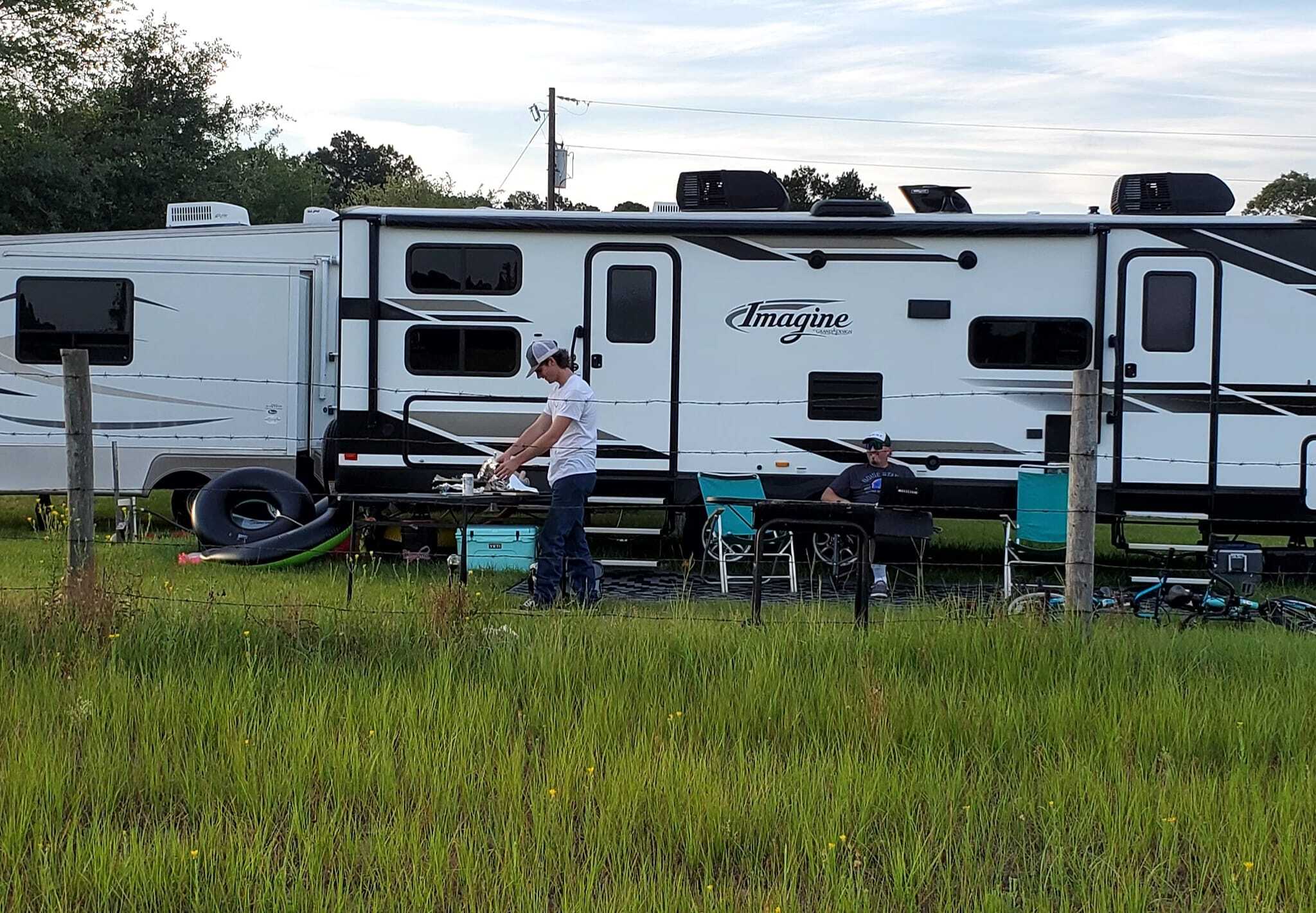 Salmon Lake Park & Resort