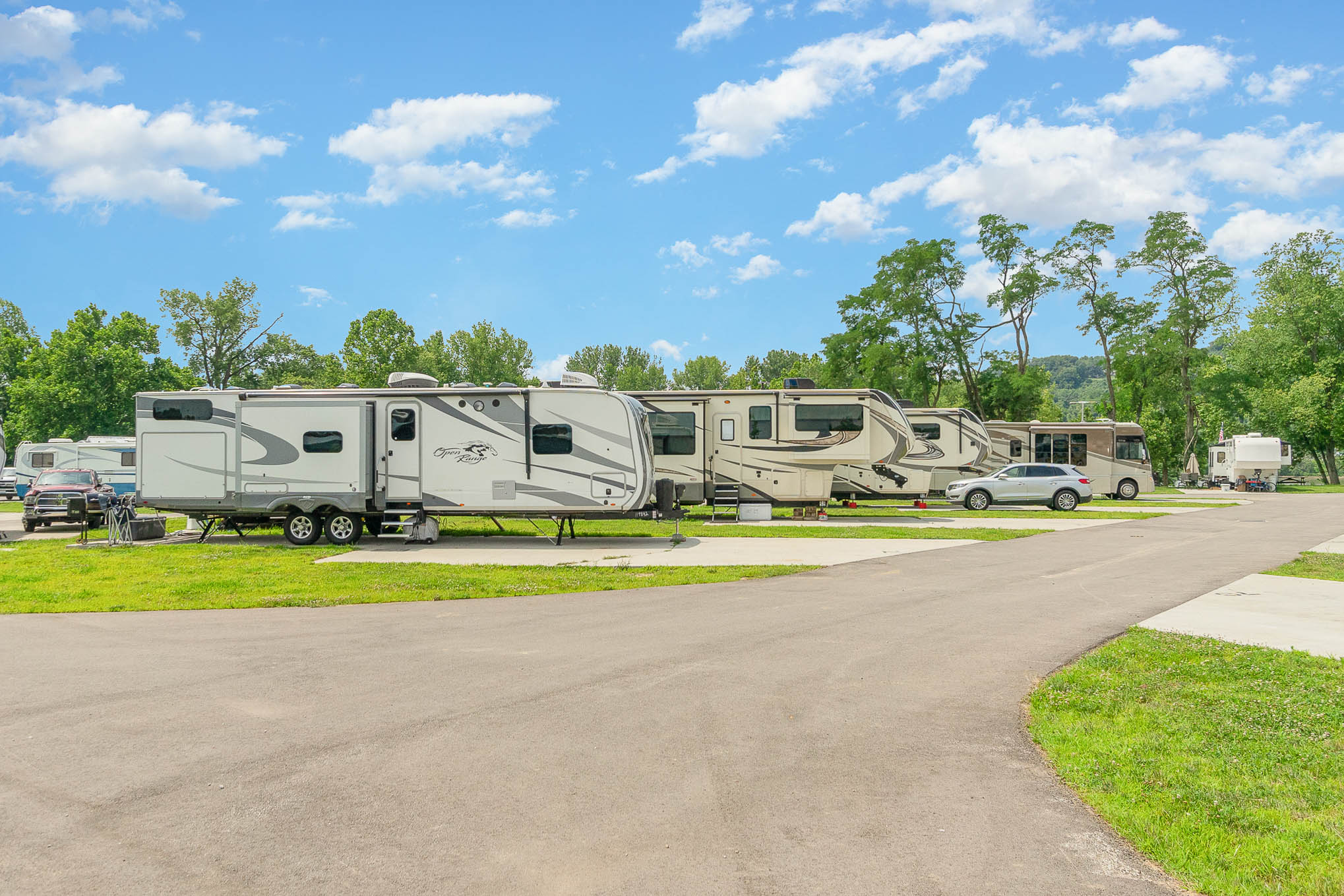 Morningstar Marinas and RV Resort