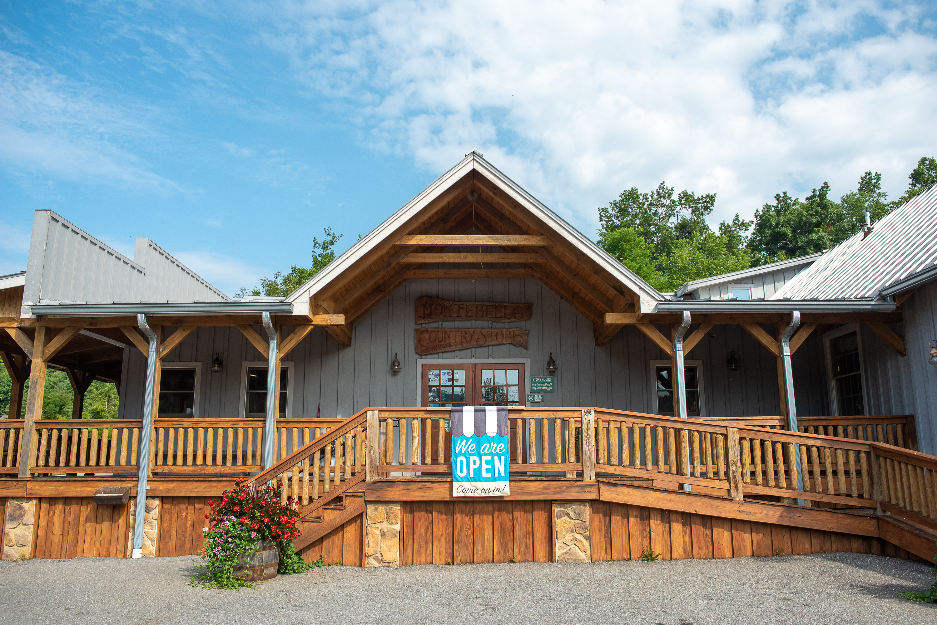 Montebello Camping & Fishing Resort