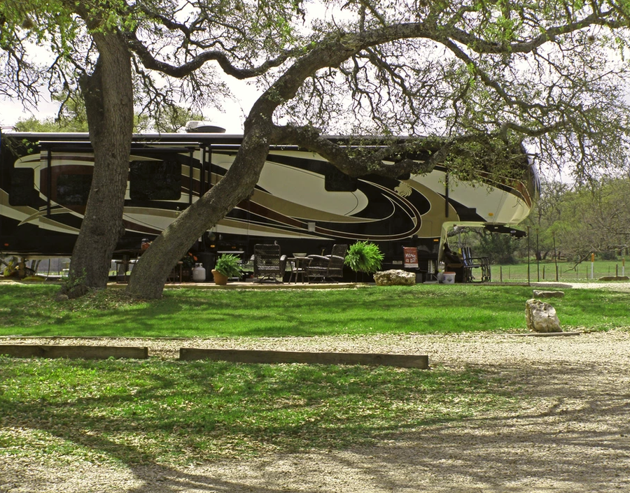 Bending Oaks Ranch (Age Restricted 21+)
