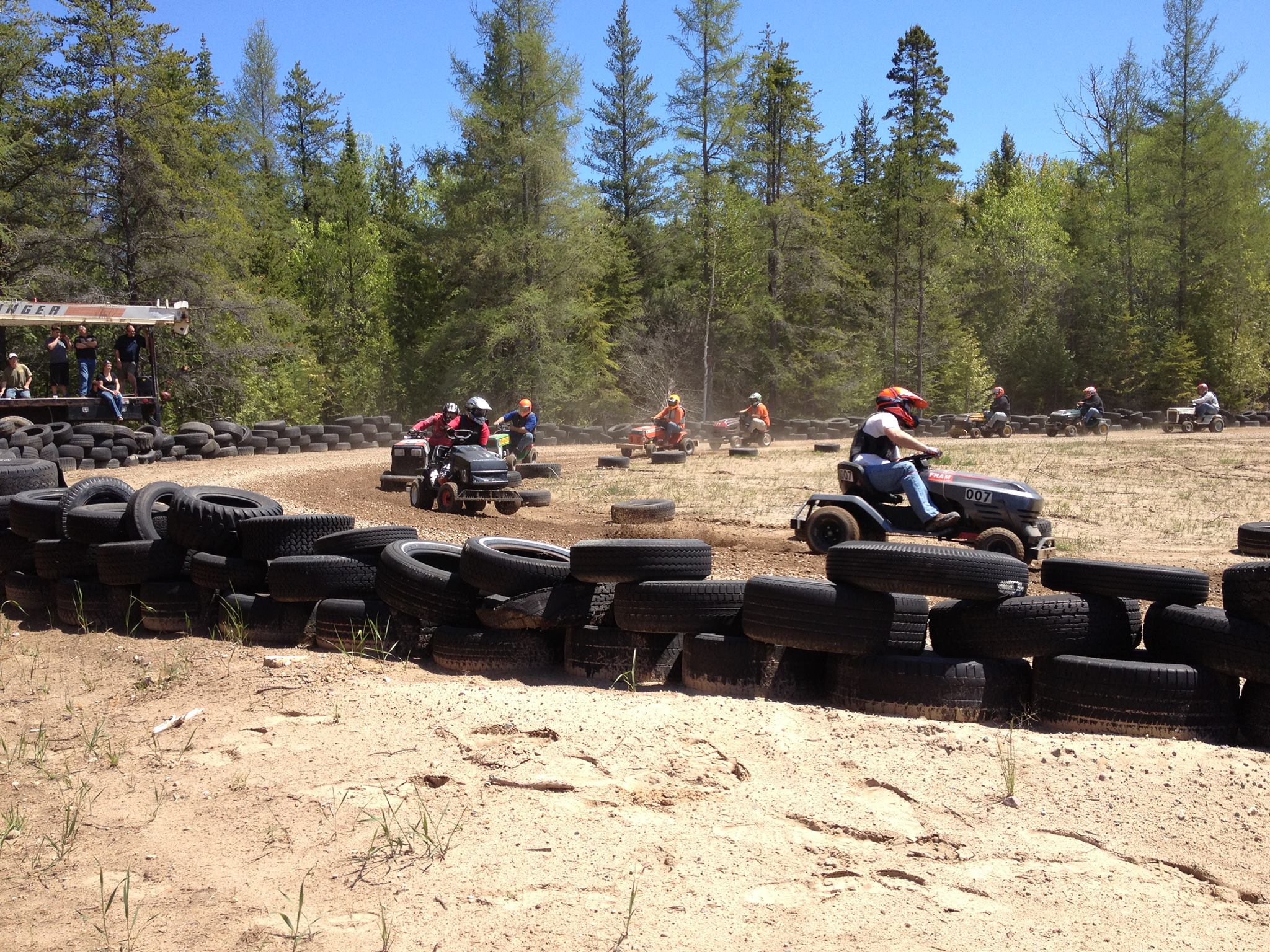 Trailhead Bar, Restaurant and Campground